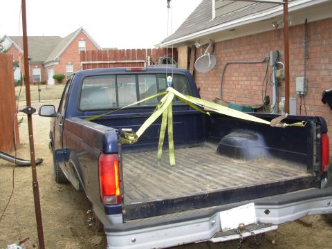 1995 Ford F-150 - To lift the bed for fuel tank access, I used my electric hoist (an ATV winch & some scrap metal). Go to the NEXT pic... [url=https://www.su…