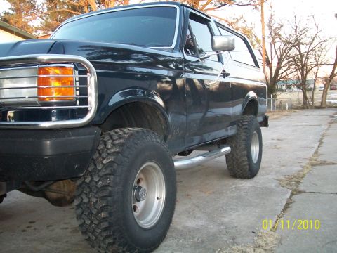 1991 Ford Bronco photo