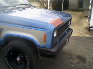 1985 Ford Bronco II “lil pepe”