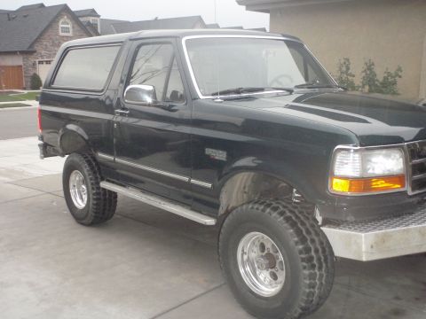 1993 Ford Bronco photo