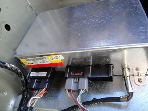 2003 Ford Taurus - Wiring harness for an iPod connection kit, a Ford label and multiple connectors.