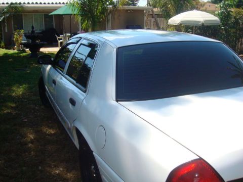 2002 Ford Crown Victoria photo