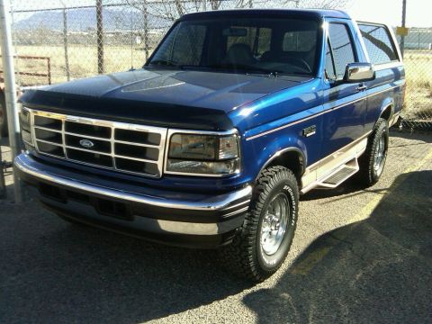 1996 Ford Bronco photo