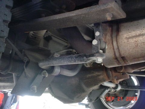 2002 Ford Excursion - Rear Hellwig sway bar installed