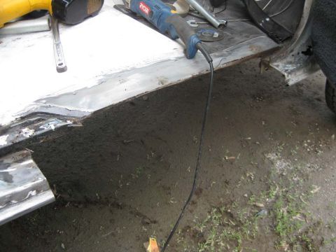 1983 Ford Bronco - The rest of the rocker panel cut out.