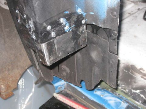 1983 Ford Bronco - Here you see it after removing the crap. The new piece will attach to the part sticking out of the center. What I did was to use a section…