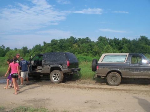 1996 Ford Bronco - He needed some Help!