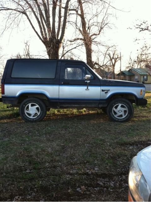1984 Ford Bronco II “Little buggy”