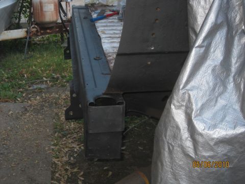 1983 Ford Bronco - You may have noticed in previous pictures of the tub support I left a piece of decking material on it. That was so I could slide it under t…