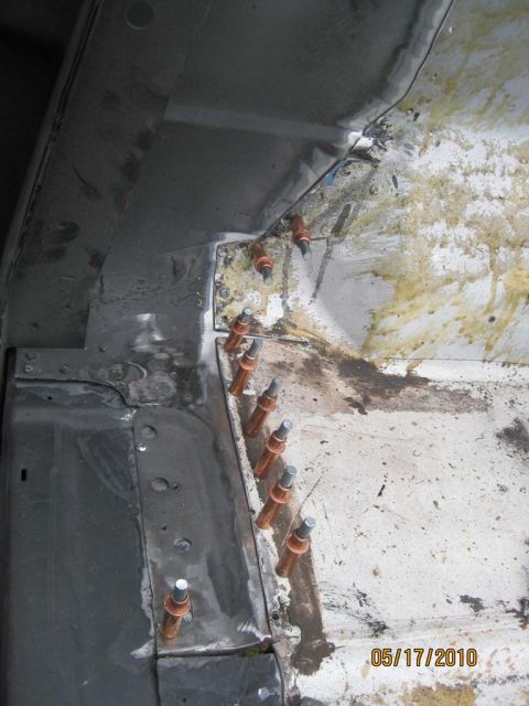 1983 Ford Bronco - Holding in place