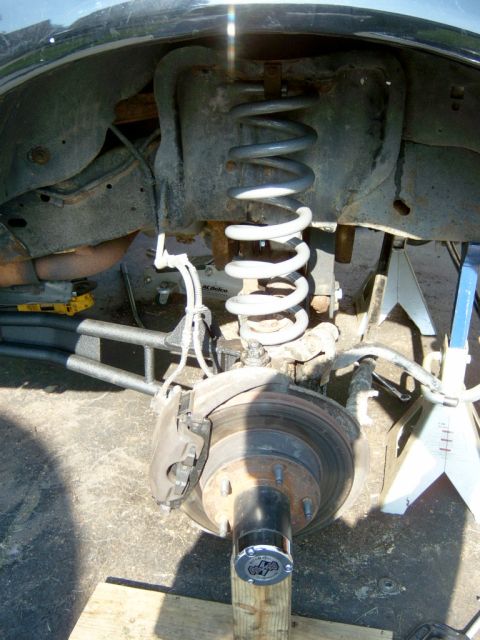 1995 Ford Bronco - Here is the front put back together with out shocks, and I still had plenty of slack in the factory brake lines.