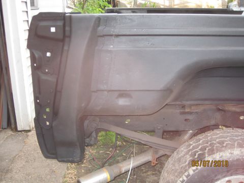 1983 Ford Bronco - Ready for the 1/4 panel.