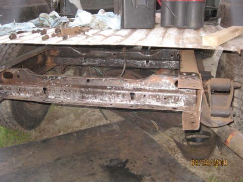 1983 Ford Bronco - Ok, so instead of towing her to the junk yard, I started grinding away at the rust. To my surprise, there was plenty of good metal left.
