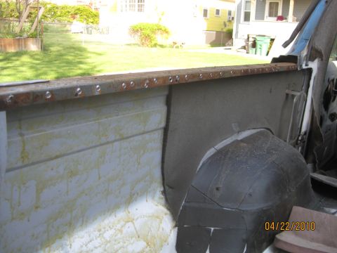1983 Ford Bronco - Take note of the number of spot welds.