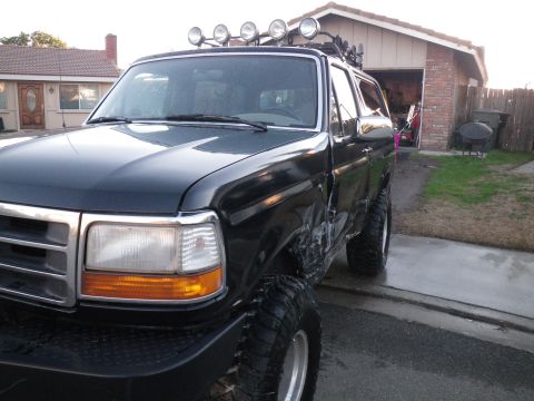 1993 Ford Bronco photo