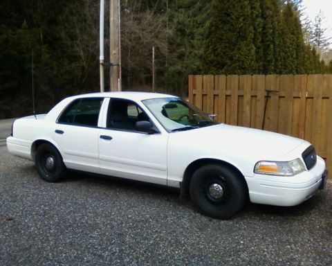 2002 Ford Crown Victoria photo