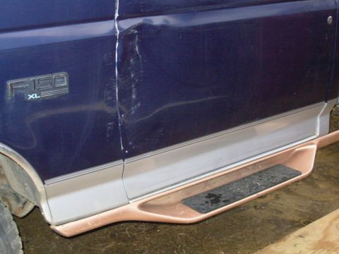1983 Ford Bronco - The bracket holds the step in the factory position using only factory holes. For this test-fit, the front & rear of the fiberglass are not…