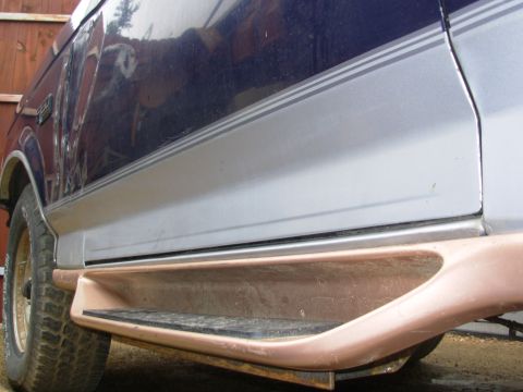 1983 Ford Bronco - The bracket holds the step in the factory position using only factory holes. For this test-fit, the front & rear of the fiberglass are not…