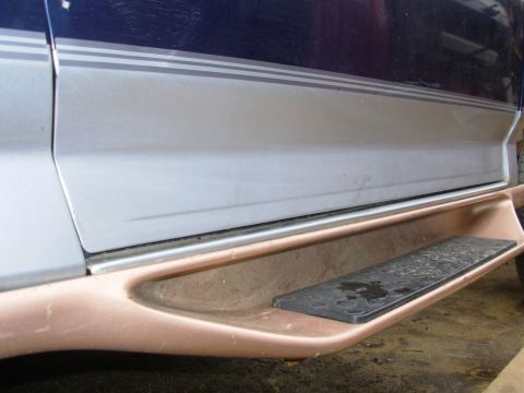 1983 Ford Bronco - The bracket holds the step in the factory position using only factory holes. For this test-fit, the front & rear of the fiberglass are not…