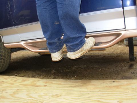 1983 Ford Bronco - With 240lbs on the outermost edge and only 1 nut holding the fiberglass on, the step doesn't budge at all. It feels like it's attached to t…