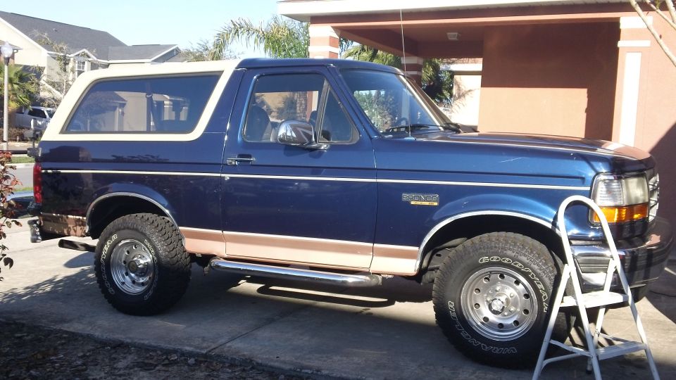 1994 Ford Bronco “Eddie Bauer”