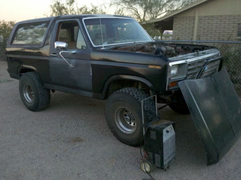 1985 Ford Bronco photo
