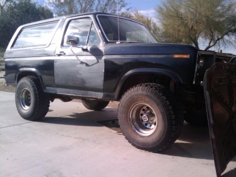 1985 Ford Bronco photo
