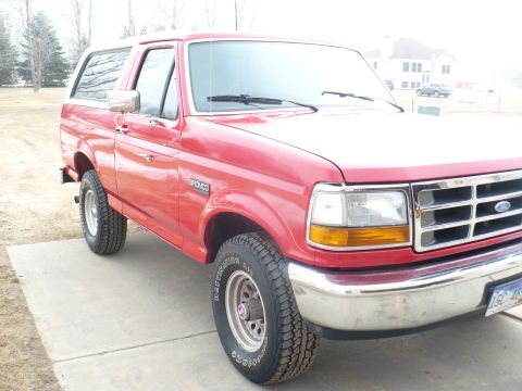 1992 Ford Bronco photo