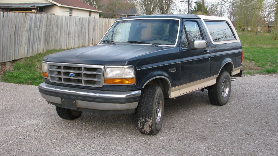 1992 Ford Bronco “Project: Habitual”