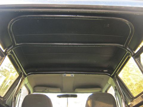 1990 Ford Bronco - Inside with top on