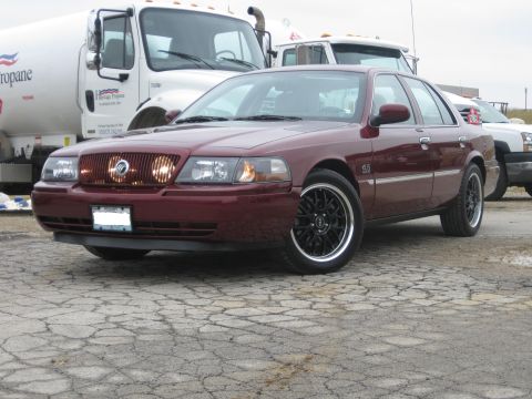 2004 Mercury Grand Marquis photo
