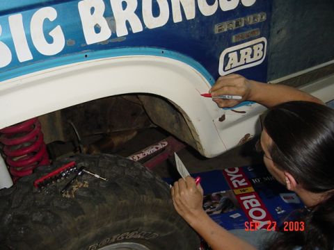 1989 Ford Bronco - Marking where it will be cut