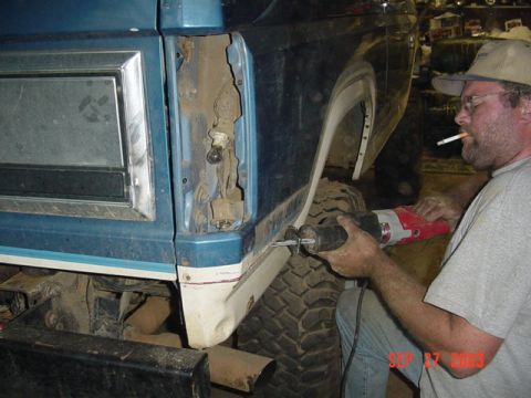 1989 Ford Bronco - Cutting the second side