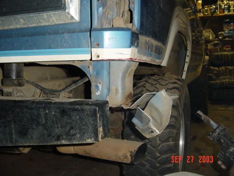 1989 Ford Bronco - That big ol structural looking thing