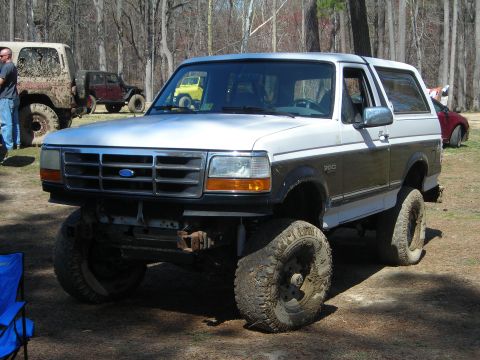 1995 Ford Bronco - This lifted 1995 Ford Bronco is ready for off-road adventures.