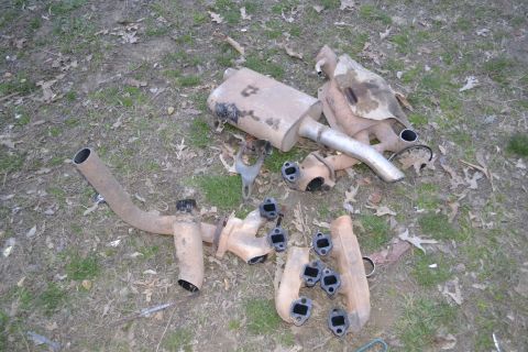 1989 Ford Bronco - All the broken exhaust parts that will be replaced