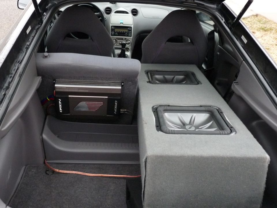 Orion HCCA-2400D and two Kicker L7 12" in temporary box.