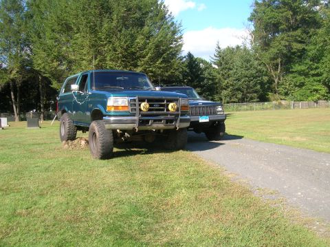 1995 Jeep Cherokee photo