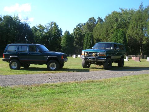 1995 Jeep Cherokee photo