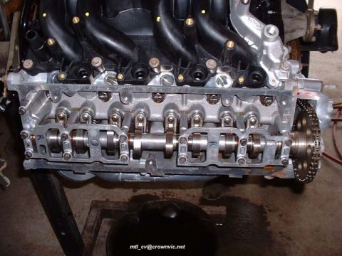 2000 Ford Crown Victoria - Right head on the block.