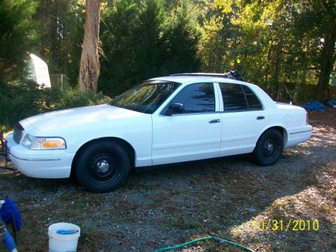 1998 Ford Crown Victoria - Tricky Vicky