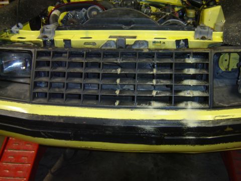1979 Ford Mustang - cutting out the grill