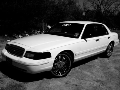 1998 Ford Crown Victoria photo