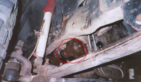 1987 Ford Bronco - shot of spare ps box on ttb crossmember