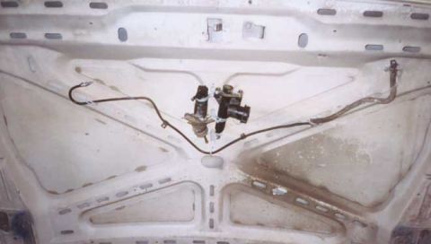1987 Ford Bronco - spare clutch hydrolic setup, i have burnt throught the clutch line twice, hey look at that on the spare from the diesel they put a heat she…