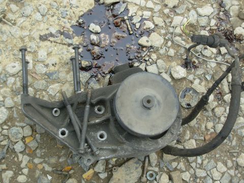 1983 Ford Bronco - PRESOLD V8 Saginaw pump, bracket, lines, & bolts from '90 E150 5.0L (note the PSP switch & pigtail in the pressure line) [url=http://www.su…
