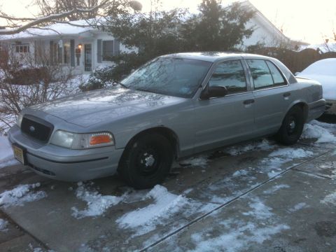 1999 Ford Crown Victoria photo