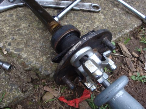 1964 Ford Fairlane - Old bearing