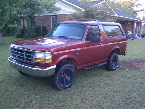 1996 Ford Bronco photo