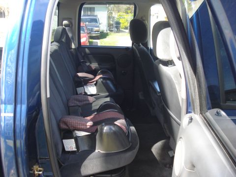 2005 Dodge 2500 photo
